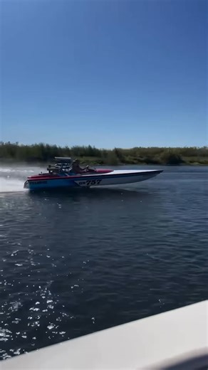 18K views · 295 reactions | Sound up!  Credits: @high_power_marine follow @daily_dose_of_powerboats #raceboat #powerboat #speedboat #dailydoseofpowerboats #power | Daily Dose Of Powerboats | Facebook