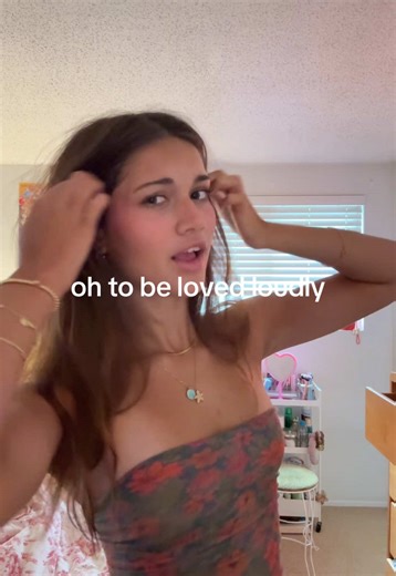 localdominicfikestan (@haleyloveslove) - Experience Love Loudly: Embrace Cupid's Hold