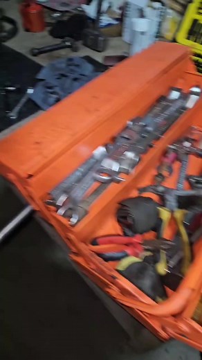 Colocación de bomba inyectora Caterpillar 3024C