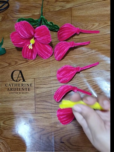 How to make gumamela using fuzzy wires. #fuzzywireflower #crafting | Catherine Ardiente