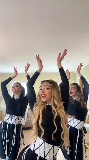 Anna Muradyan on Instagram: "It’s Armenian Heritage month! Proud to be Armenian 🇦🇲💪🏻 New Trend Alert!!!🚨🚨‼️ #armenian #armenianheritage #armeniangirls #armeniangirl🇦🇲 #peace #arcax #armenia #dance #trendingreels #dancer #newtrend #trendalert #instagood #beautiful #love #travel #proud #armeniandance #traditional"