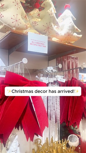 🎄 It’s that time of year again! Getting ready for the holidays? ✨We’ve got everything you need to make your home merry, bright, and beautiful! 🏡🎁 | Gibbons Company