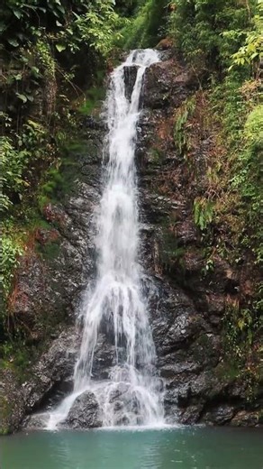 Peaceful Waterfall Ambience