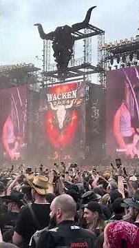 POV: you're watching DragonForce cover Taylor Swift at Wacken
