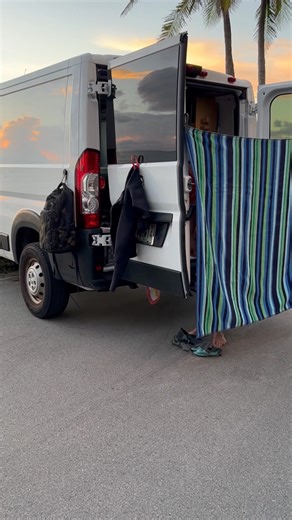 Say Goodbye to Lost Gear! Get ready for the ultimate game-changer! Introducing KEEPa, a heavy-duty magnetic clip that's built to last. With unbeatable holding power and durable construction, it's perfect for industrial, outdoor, or everyday use. Secure your gear today! | KEEPa