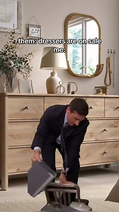 Treat yourself 🤗 IKEA Family members get up to 15% off chest of drawers until December 17th. Shop the sale: http://ms.spr.ly/6189teEAW - Faites-vous plaisir 🤗 Les membres IKEA Family profitent d’une réduction allant jusqu’à 15 % sur les commodes jusqu’au 17 décembre. Profitez du solde : http://ms.spr.ly/6180teEAo #IKEACanada #Sale #Deals #Dresser #BedroomInspo #solde #offres #commode #inspirationchambreàcoucher | IKEA