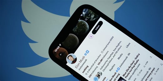 Twitter users have a new strategy for taking on Elon Musk’s Blue subscription model