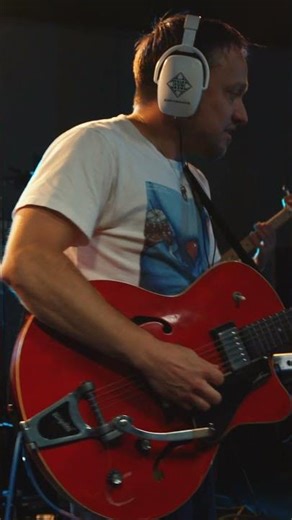 Ryan Montbleau grooving with his band on their new single "Nervous" at #telefunken #shorts #music