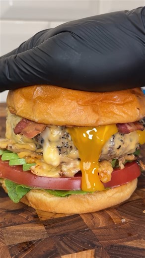 Ultimate breakfast burger