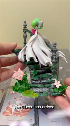 Unbox Mega Gardevoir & Mega Gallade from ZXZ Studio #pokemon #pokemoncollector #gardevoir #gallade