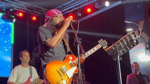 2.5K views · 53 reactions | মুভি: Woh Lamhe গান: Chal Chale Apne Ghar শিল্পী: জেমস @ Amazura Concert Hall -New York | Kanu Dutta | Facebook