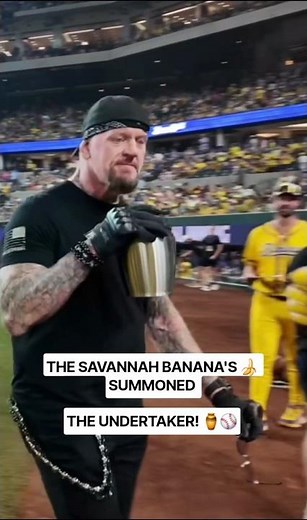 THE UNDERTAKER Made An Appearance At The SAVANNAH BANANA'S Game Last Night! ⚱️⚾#wwe #theundertaker