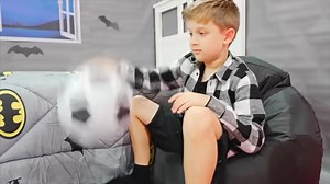 594K views · 6.9K reactions | Black vs Pink 朗Fun task for kids with Roma and Diana #familytime #kidsactivities #adventure #kidsfun #challenge #KidsRomaShow #videoforkids | Kids Roma Show | Facebook