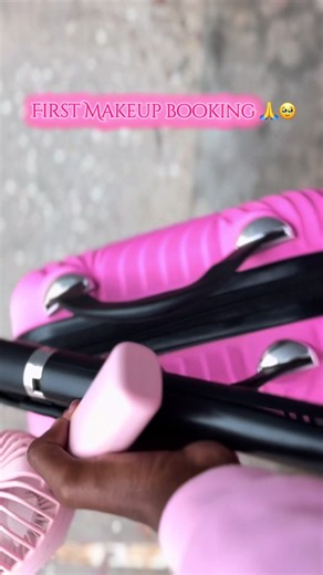 How to Book Your First Makeup Artist: Tips from an Aspiring MUA