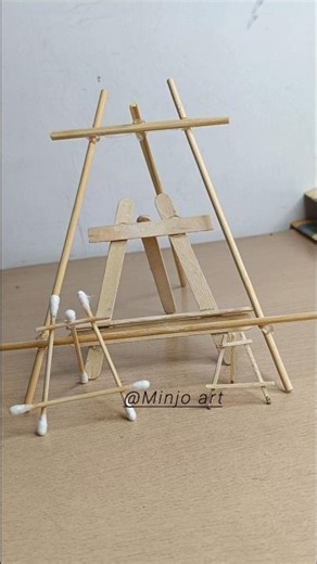 Miniature Art Easel |Easy DIY Craft|Handmade Mini Easel for Drawing & Painting#artscraft#shorts#diy