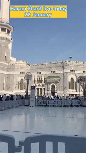 umrah hajaj are going to pray dhuhr. beautiful Qur’an Tilawat #makkah #ussunnah #shortsvideo