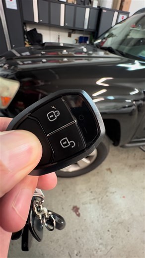 2005 Toyota Tacoma with a CompuStar 2-Way LED Remote start system sale and installation 🥶 #encendidoautomatico #remotestart #toyotatrd #toyotatacoma