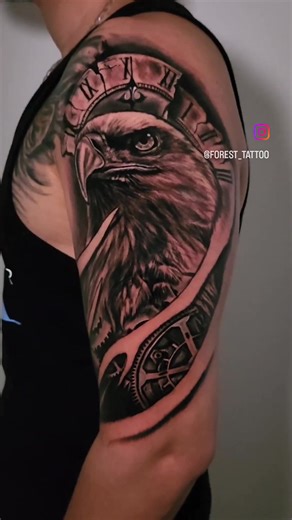 Forest Tattoo Studio FOREST Tatuaje personalizado para nuestro cliente, realizado en una sesión de 6 horas aproximadamente. Normalmente todos nuestros diseños se realizan previamente a la cita. Agenda abierta, disponibilidad para este mismo mes. Somos expertos en realismo. Estamos ubicados en Laureles-Medellín cerca de Pepe Ganga, estudio privado. #medellin #tattoostudio #estudiodetatuajes #tattoo #losmejorestatuadores #tatuajes #medellintattoo #tatuajes #tatuajesmedellin #tattoolaureles #tatuaj