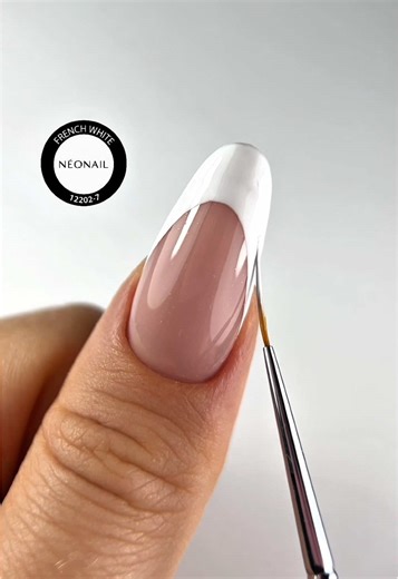 Drei Mal French: Elegante Nagelvarianten für jeden Anlass