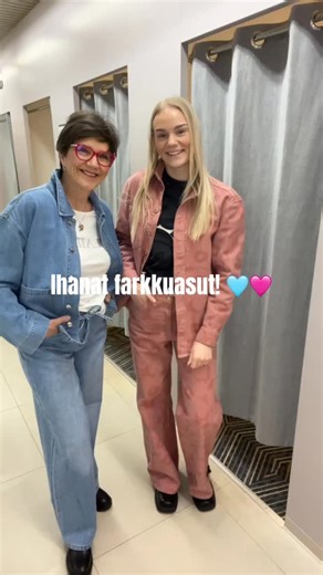 Kekäle Lappeenranta on Instagram: "Denim-setit toimii aina - sekä perinteisempänä että myös muun värisinä! 🩵🩷 HELEYS UNIKKO T-PAITA ovh. 95€ MARIDENIN VAIHE UNIKKO PAITA ovh. 295€ MARIDENIM WIDE UNIKKO FARKUT ovh. 250€ OBJROSIE OVERSHIRT ovh. 89,99€ ALLISON LOGO T-PAITA ovh. 39€ OBJROSIE WIDE JEANS ovh. 69,99€ #kekäle #kekale_lappeenranta_fi #ostavähemmänpidäenemmän #pitämisenpuolesta #lempivaate #kevätmuoti #rakkaudellalempivaatteesi #kekäle_lappeenranta_fi"