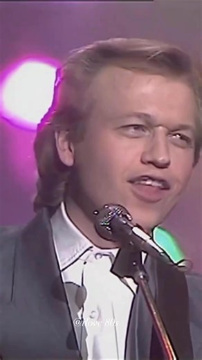 158K views · 5.6K reactions | Lessons In Love - Level 42 (1986) [ - 1987] @portalflashback @level42official #anos80 #level42 #portalflashback #1980s #80smen #80smusic #80s #80sfashion #explore #synthpop #newwave #feraradical #novelaferaradical #nostalgia #friday #lessonsinlove #level42band #markking #mikelindup #boongould #philgould #1986 #1987 #reels | I Love 80s | Facebook