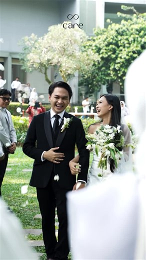 MOMENTS by Care Photobooth on Instagram: "Moments that move fast, deserve memories that come faster ✨ With Photostage, every guest gets their softcopy right after they smile for the camera. Instant. Easy. Memorable!"