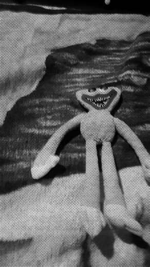 "🗣dE qUe cOlOr eS La cAmIsA dE pEPe💥"