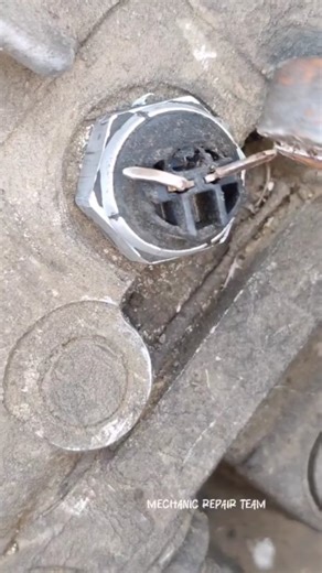 Mechanic Repair Team | Back gear switch damage 🙃🙂 | Instagram