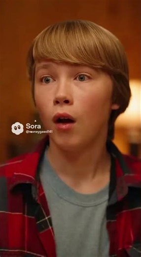 “Dinner vibes… @mesick mash up di field 😮🔥” #FootballMoment #Mesick #SurprisedShot #YouTubeShorts