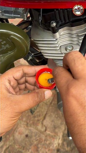 Bike tuning oil engine sound method ￼ 💯✅ #Shorts#BikeRepair#MechanicLife#DesiMechanic#MotorcycleTip