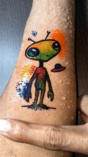Alien 👽 tattoo designs on wrist with floating marker #alien #space #tattoo #art #artist