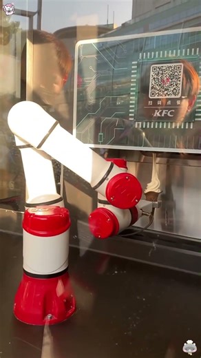 Unlucky Robot Arm Fail [Robot Fail]#coffeerobot#icecreamrobot#robotfail#robotarm#fyp