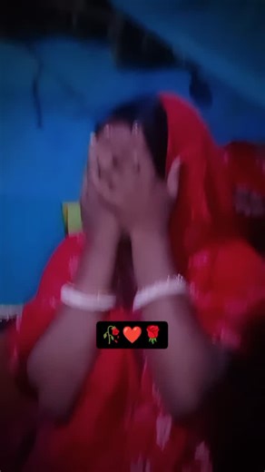 Annu Jeet Rajbhar Jee on Instagram: "Patlivkamriya lachke sar se odhaniya lachke 🥀❤🌹🌹❤🥀🥀🥀❤🌹🌹❤🥀🥀🥀❤🌹🌹🥀🥀❤🌹🌹❤"