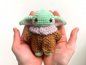 Sweet Softies: Baby Yoda Inspired Amigurumi (Free Crochet Pattern)