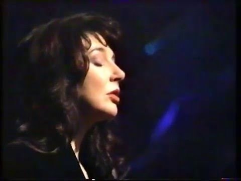 KATE BUSH -ROCKET MAN-WOGAN-16th DEC 1991