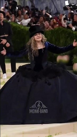 Stevie Nicks Stunning at the Met Gala #stevienicks #fleetwoodmac #80s #monkband