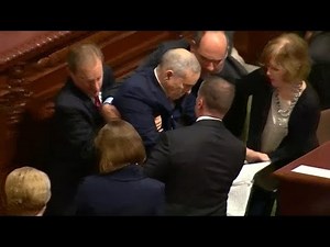 Minnesota governor's collapse raises new health concerns