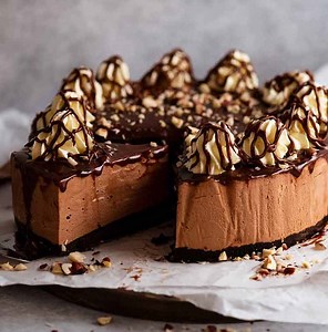 Nutella lovers rejoice - I have the recipe for you!!!! https://www.recipetineats.com/nutella-cheesecake-no-bake/ | RecipeTin