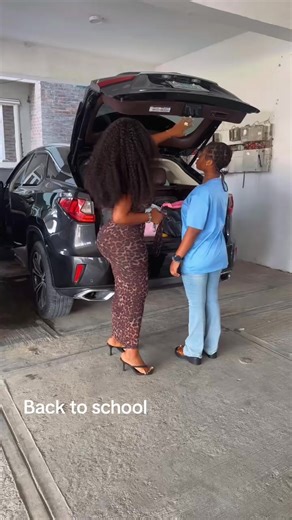 Elizabeth💕 (@call_me_elizabeth001)’s videos with original sound - Impossible Interviews