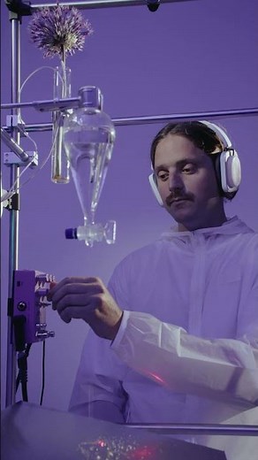 How to hear the vibrations of water droplets: