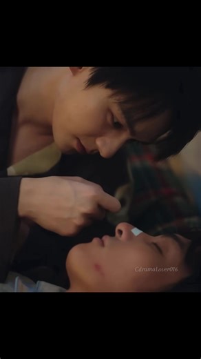 Liuyi was so happy. He's in love. #sammyschildrensday #heyanzhao #hechangxi #chinesebl #cbl