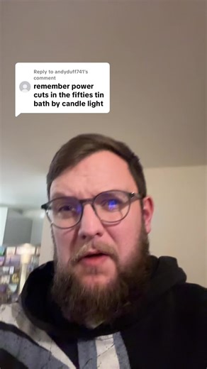 Replying to @andyduff741 #powerbank #flashlight #radio #rechargable #tiktokmademebuyit