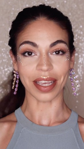 1.9M views · 179K reactions | Un vídeo fácil y simple para entender el “contouring” ✨ os enseñaré muchos más ejemplos. Me habéis preguntado un montón sobre este tema, así que intentaré resolver las dudas en futuros vídeos. #maquillaje #contouring #makeup #maquillajefacil #makeupspain #tutorialdemaquillaje #makeupartist | Nobody is Ugly | Facebook