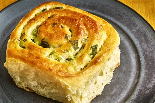 This Japanese Technique Is the Secret to the Most Pillowy Dinner Rolls