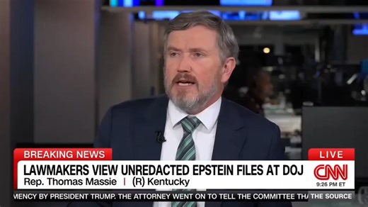 美国众议员托马斯·马西证实，此前被涂黑的文件中被称为爱泼斯坦案同谋的“知名退休 CEO”正是维多利亚的秘密创始人莱斯利·韦克斯纳