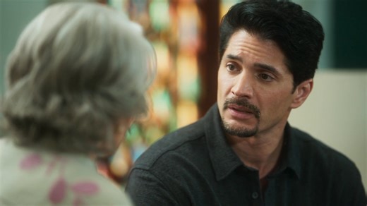 17K views · 215 reactions | Amapola sale de prisión para vengarse de los que la traicionaron, parte 18 | Las Estrellas | Facebook