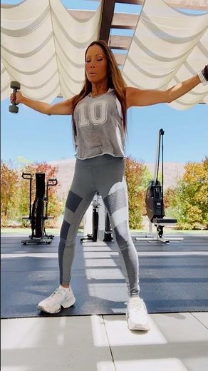 EXERCISE: 3 POINT FRONT RAISE FOR STRONG SHOULDERS Kiana Tom | www.kiana.com