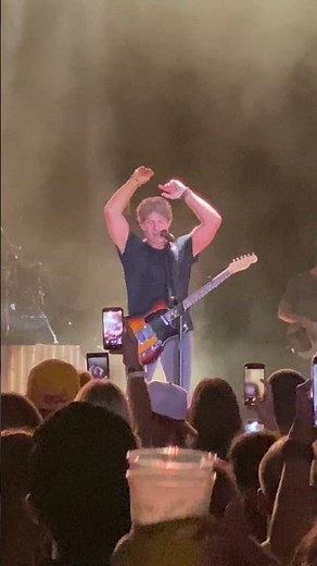 Billy Currington Pretty Good at Drinking Beer live at The Saint Augustine Amphitheater June 27, 2025