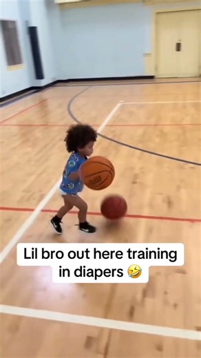 lil bro out here training in diapers 🤣 youngest hooper goes viral for early grind