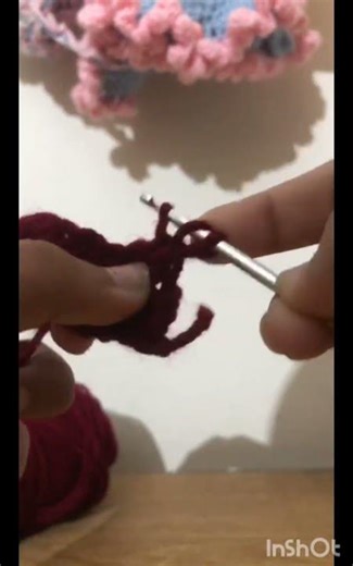 hi guys day 5 of introduction to crochet 👍